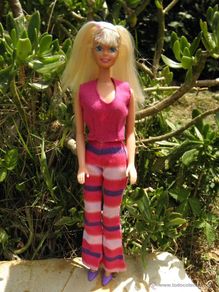 Barbie e Ken: Antigua muñeca Barbie Ruffle Fun de Mattel 1994